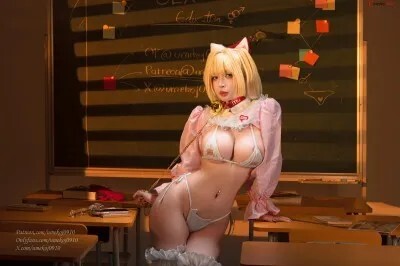 Umeko J – The Purring Classmate