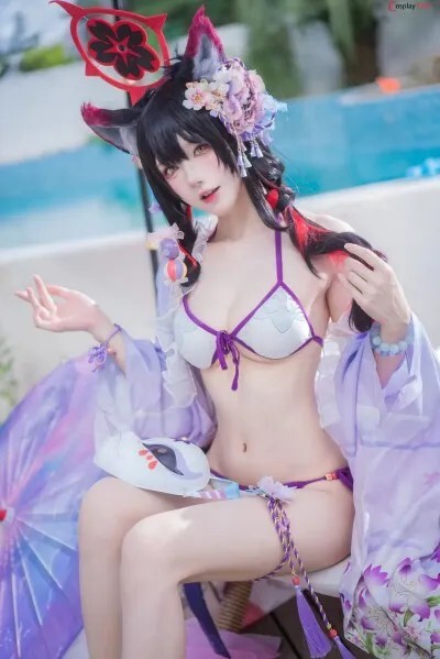 阿包也是兔娘 cosplay Kosaka Wakamo Swimsuit – Blue Archive
