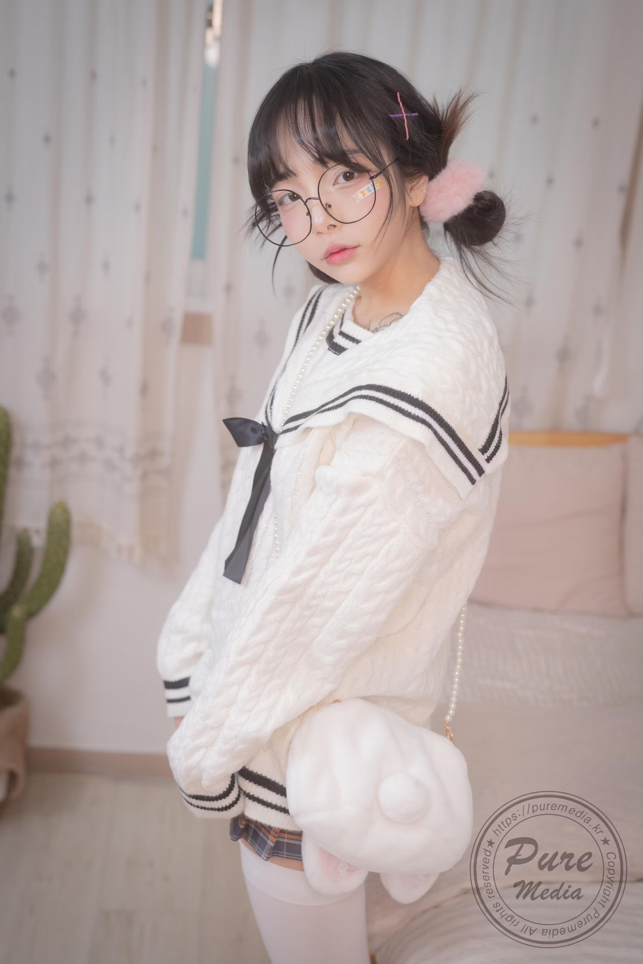 [Pure Media] Vol.276 Jelly (젤리) - Girl trapped in a rooftop room 138P