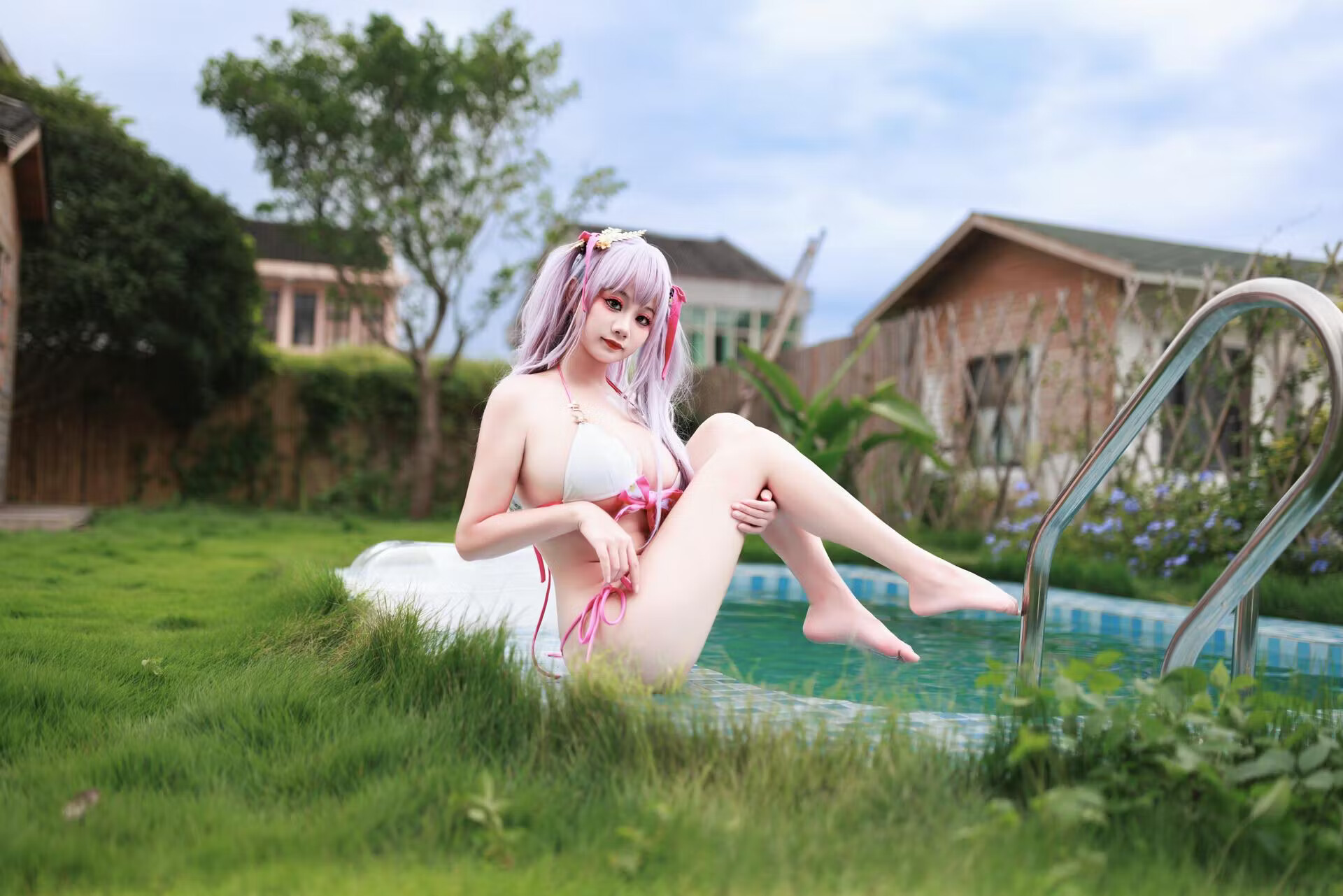 [cosplay] 阿雪雪 - 碧蓝航线 普利茅斯：泳装白丝美腿 99P2V